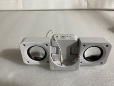 Portable speakers connection with 3.5mm port