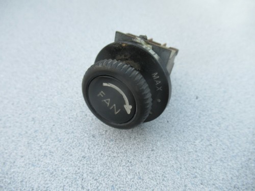 Porsche 911 A/C Ventilator Kontrolle Schalter #3 C# 75 - Picture 3 of 8