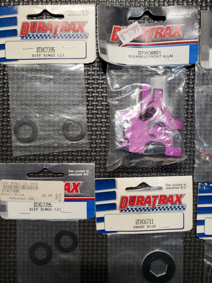 Duratrax Street Force GP2 Parts Lot With DTXC6801 Purple Front Bulkhead New! - Image 2 of 4