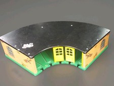 BRIO 33736 Großer Ringlokschuppen