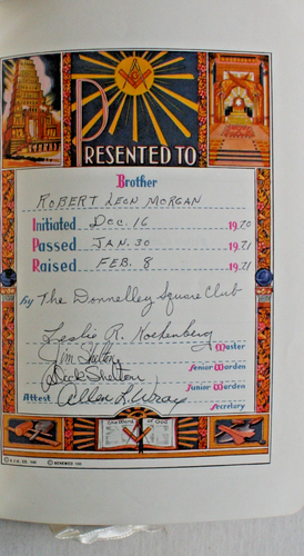 Bible maçonnique Holman 1968 présentée 1971 par The Donnelley Square Club - Photo 8/12