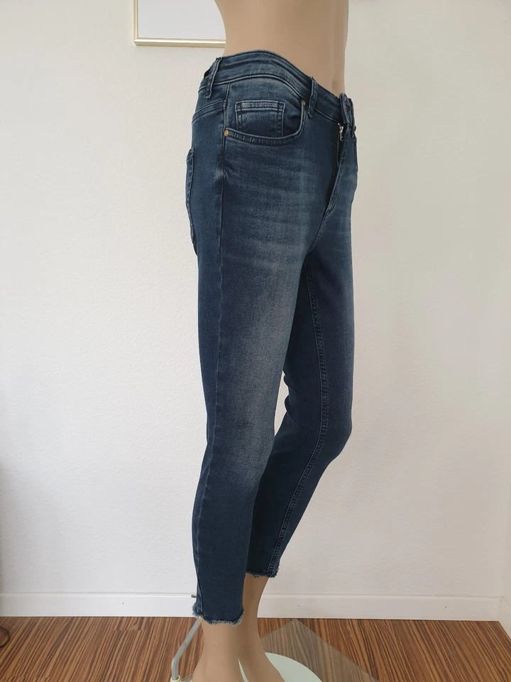 Jeanshose, Denim, Gr. M/30, Dunkelblau, Fransen, Only - Bild 2 von 4