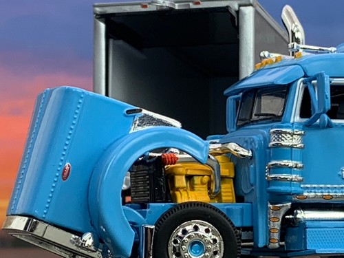 1/64 DCP PETERBILT 379 63" MID ROOF W/ 28' WABASH PUP TRAILER - Picture 3 of 7