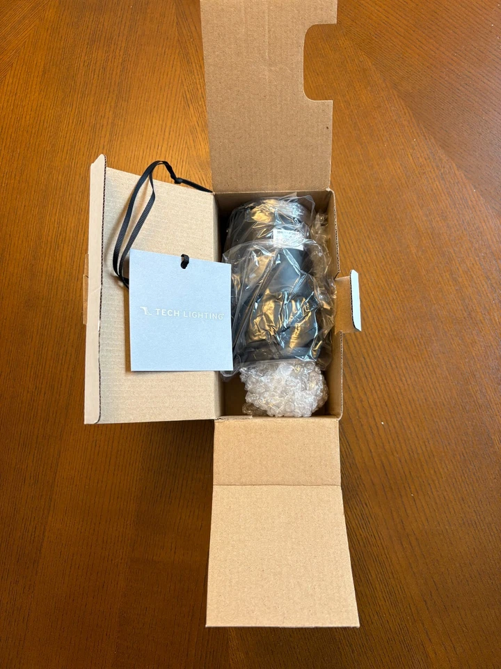 Entra by Tech Lighting LED module 3000k, all lenses included - Image 2 of 4