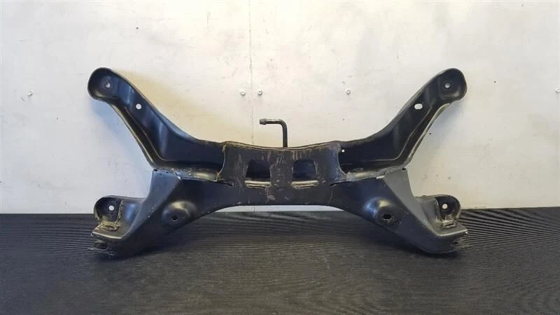 2004-2012 Chevrolet Chevy Malibu Pontiac G6 Rear Crossmember Engine Cradle OEM Foto 2 de 4