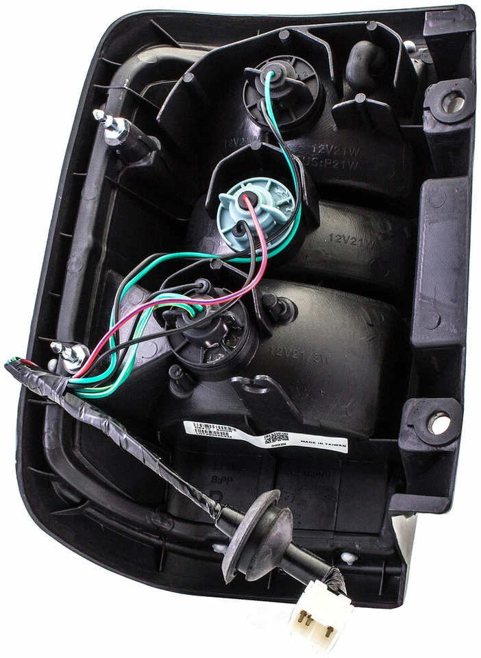 SE ADAPTA A CONJUNTO DE LUZ TRASERA DERECHA PASAJERO NISSAN PATHFINDER 1996-1999 Foto 3 de 4