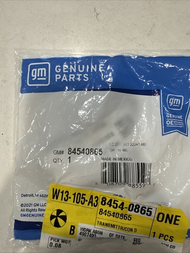 New GM 84540865 Key Fob Transmitter 2015-2022 Colorado 2014-2019 Silverado - Picture 3 of 3