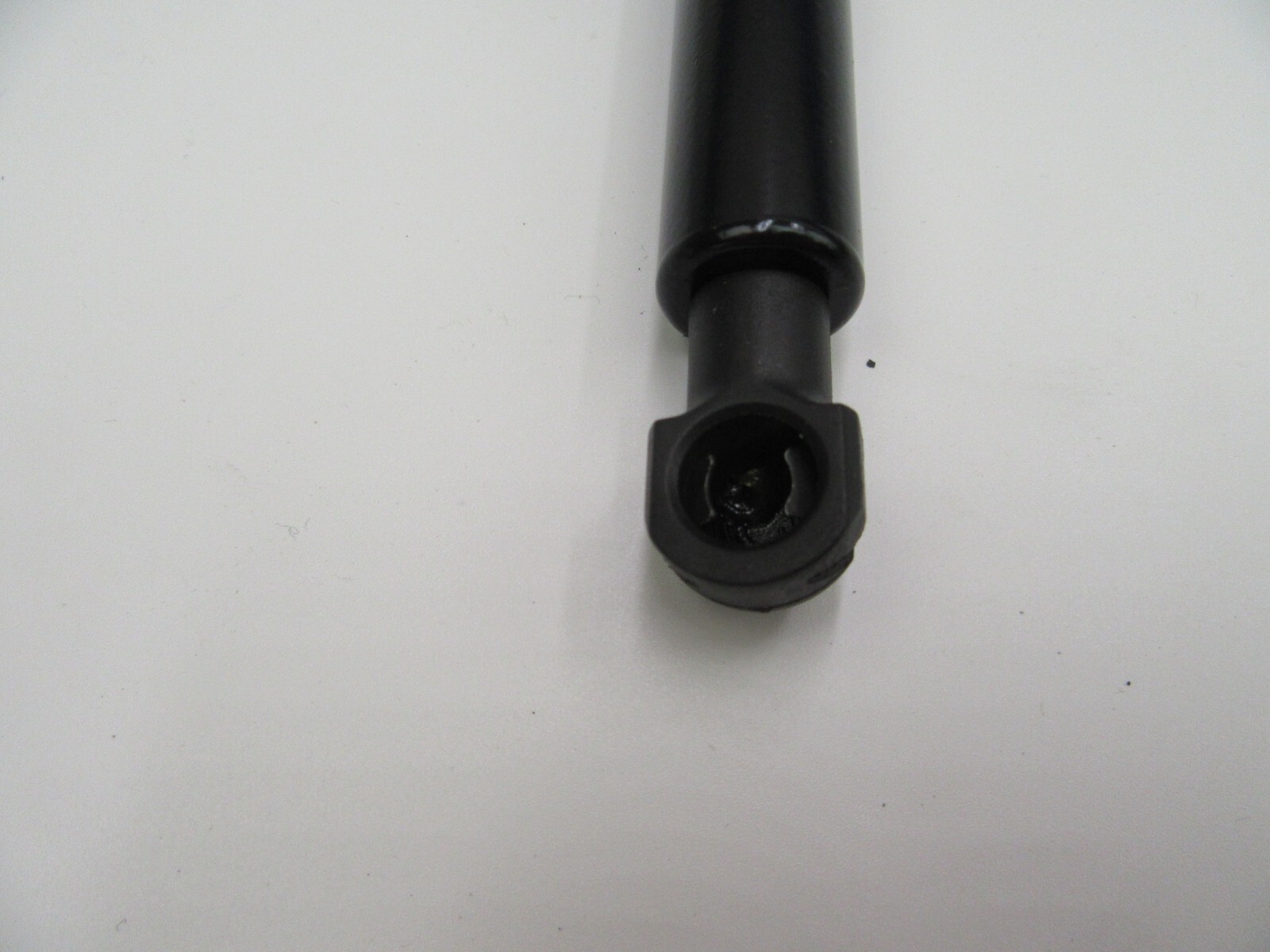 Maserati Gran Turismo Gt trunk shocks lift support struts gas spring