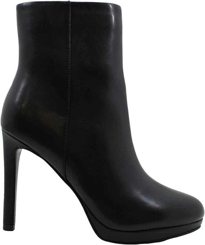 nine west quanette bootie