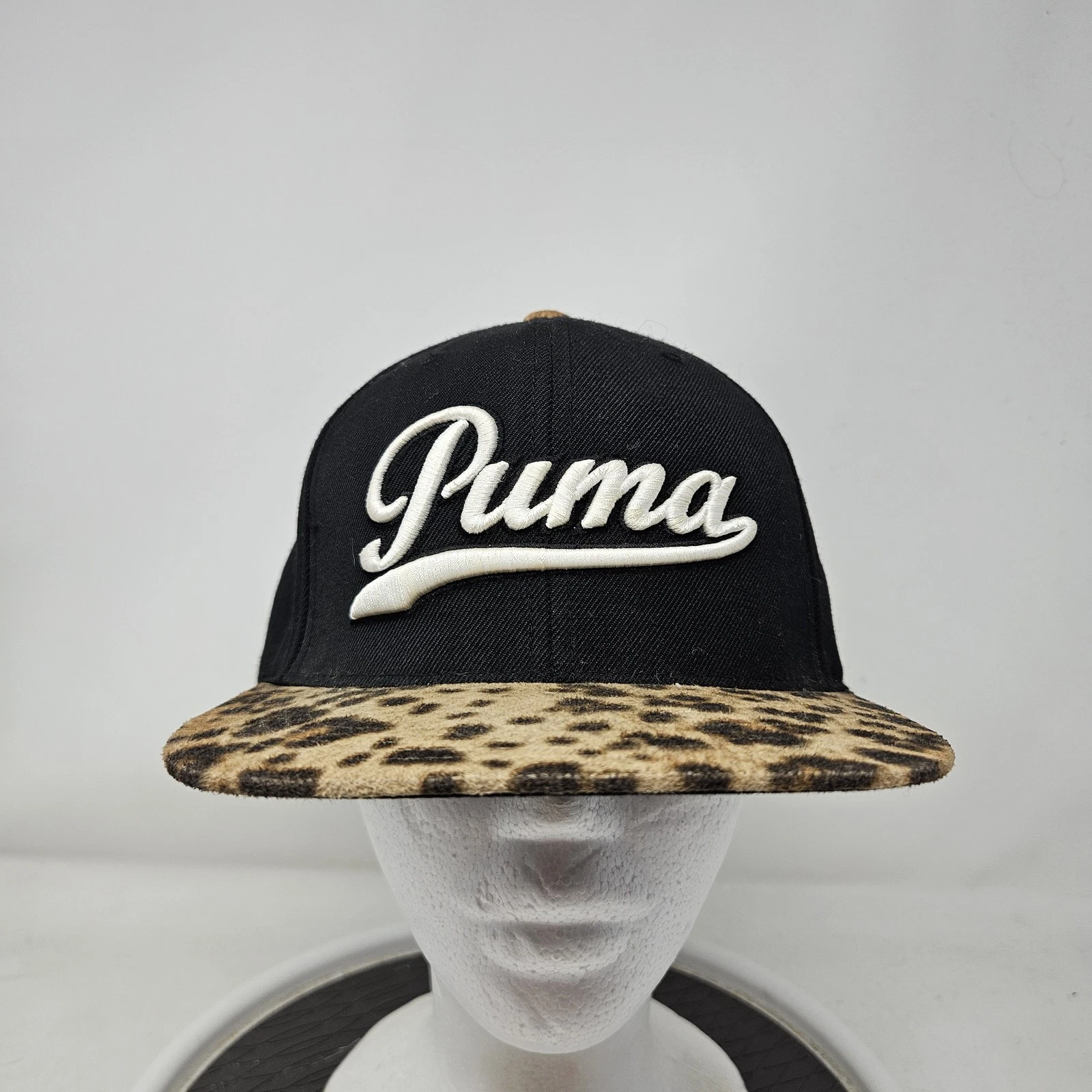 Cappello Puma berretto snap back nero stampa leopardata flat bill ricamato uomo taglia unica