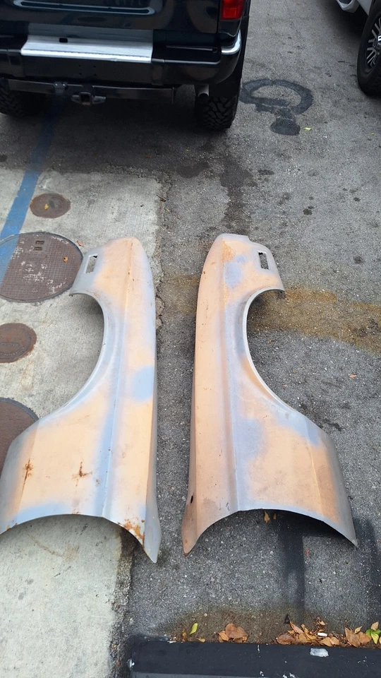 Guardabarros izquierdo y derecho y puerta maletero Ford Mustang 1970-73 cupé nuevo Foto 2 de 4