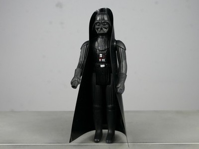 3779 STAR WARS VINTAGE DARTH VADER 1977 A NEW HOPE WITH CAPE