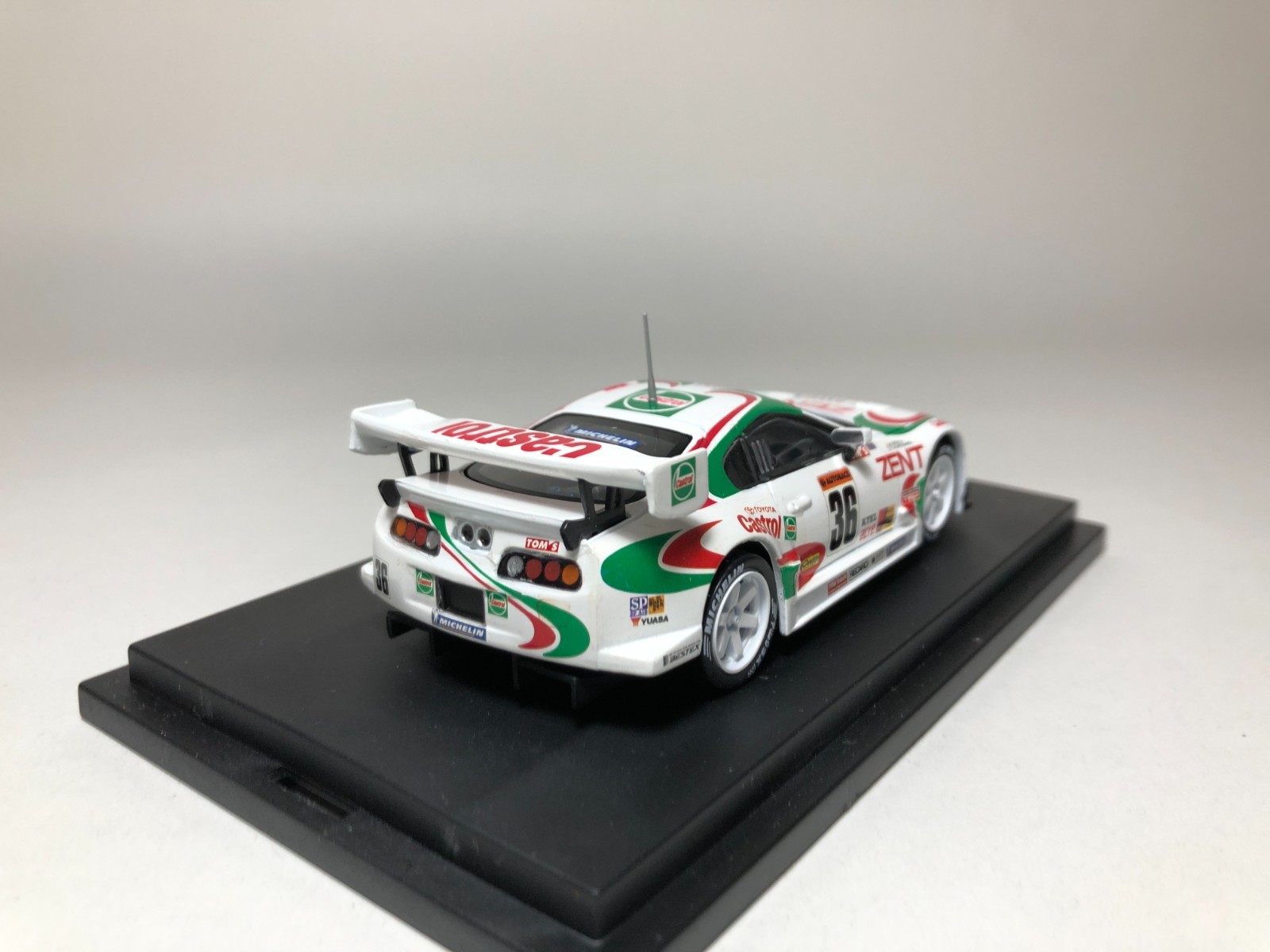 Picture 17 of 24