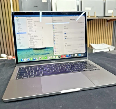 Apple MacBook Pro 2020 M1 8 Core A2338 13.3" Touch Bar 512GB SSD 16GB RAM - Image 1 of 4