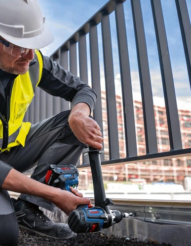 Trapano a Percussione BOSCH GSB 18V-150 C (1 x 8,0 Ah ProCORE + GAL1880CV + L-Bo - Foto 4 di 8