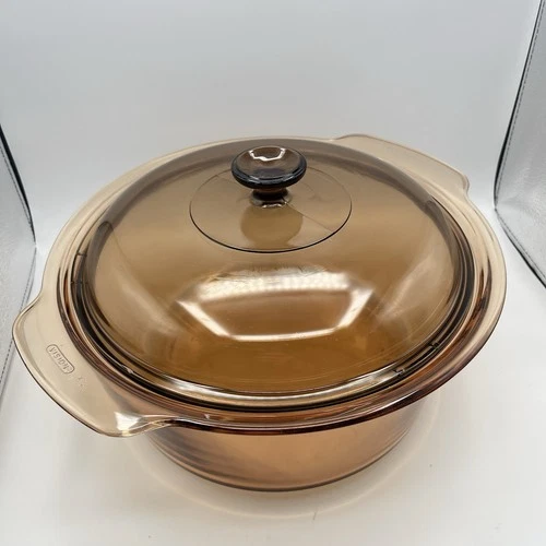 Vintage Vision Corning Ware Pyrex Amber  5L Dutch Oven Stock Pot with Lid  USA