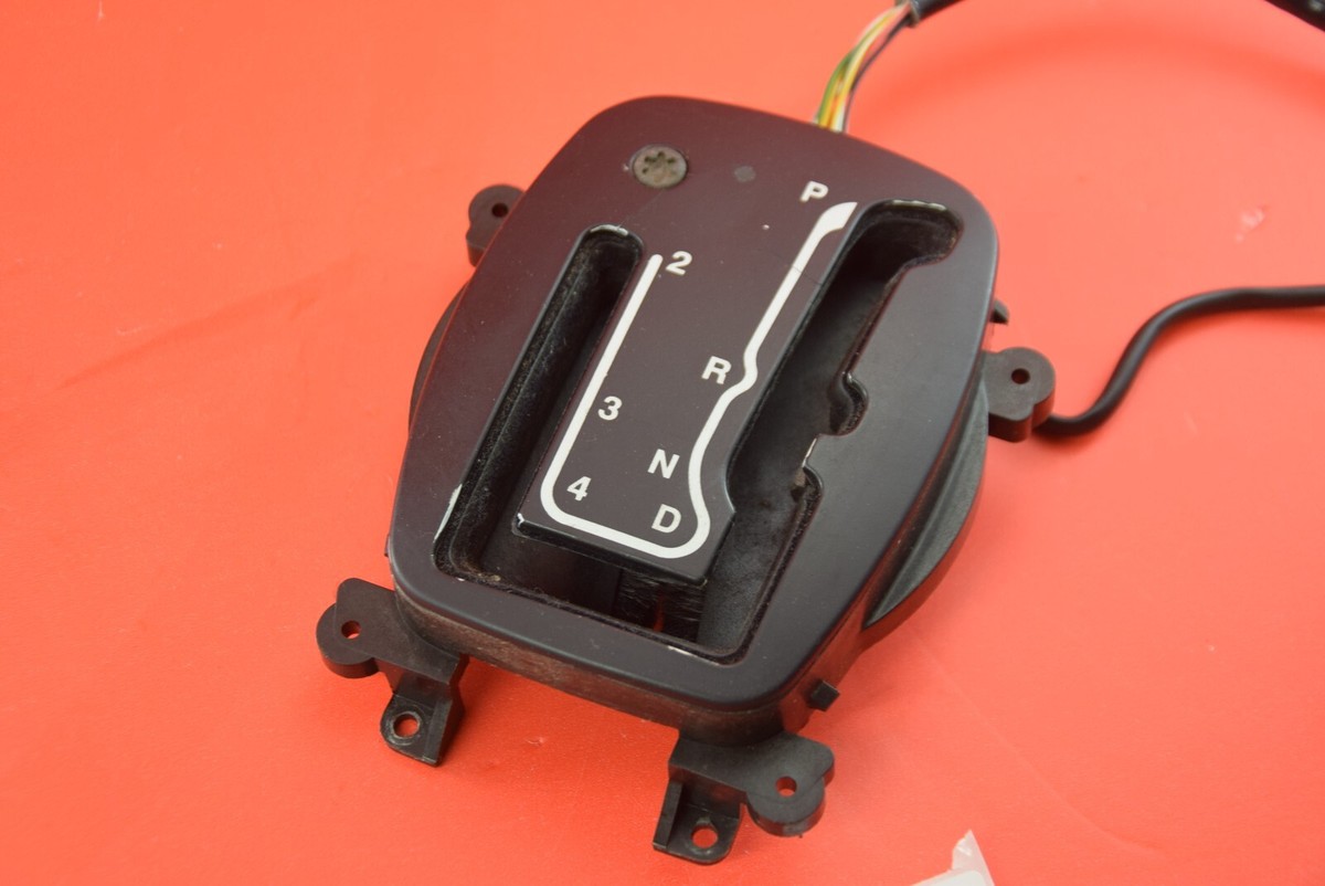 YC#22 98-03 JAGUAR XJ8 CENTER CONSOLE SHIFTER GEAR SELECTOR