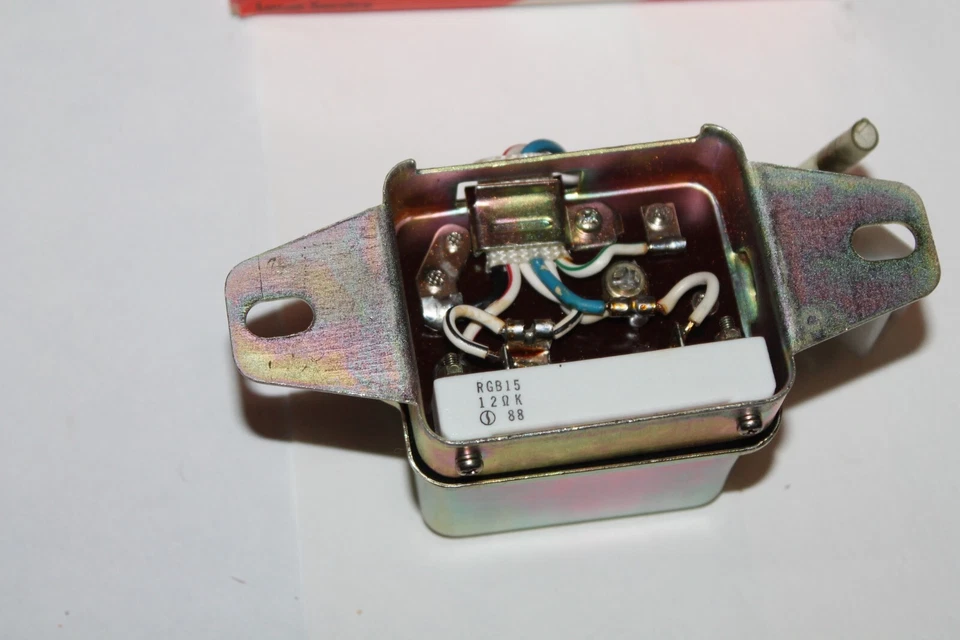 CHEVROLET LUV ГРУЗОВИК 1972-1975 LUCAS СДЕЛАНО В ЯПОНИИ РЕГУЛЯТОР НАПРЯЖЕНИЯ HITACHI - Изображение 3 из 4