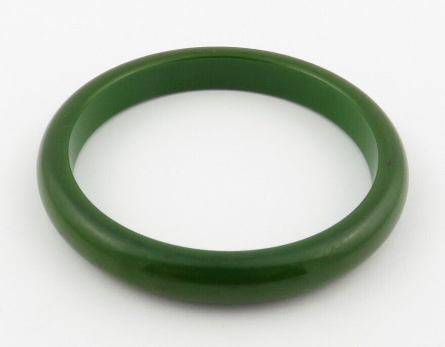 Vtg. Dark Green Solid Bakelite Bangle Bracelet Re… - image 1