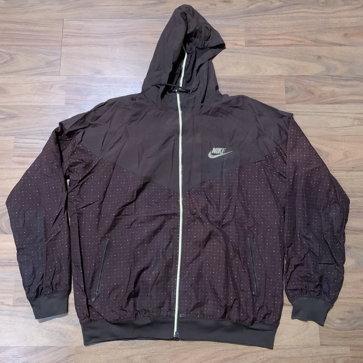 Nike windrunner nike store ability top