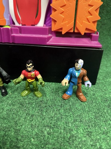 Fisher Price Imaginext "The Joker Fun House" Batman Playset 2009 w/ Figures! - Picture 5 of 5