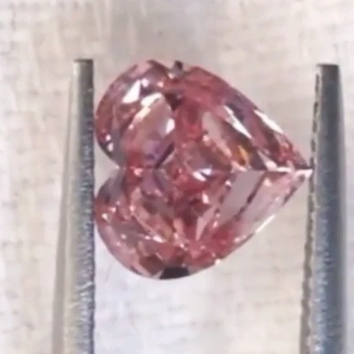 1 Pcs Certified VVS1 D Grade Heart Cut 13x13 MM Natural Pink Color Diamond - Image 2 of 3