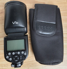 Godox V1-C Wireless Adjustable Flash for Canon DSLR, Great Condition