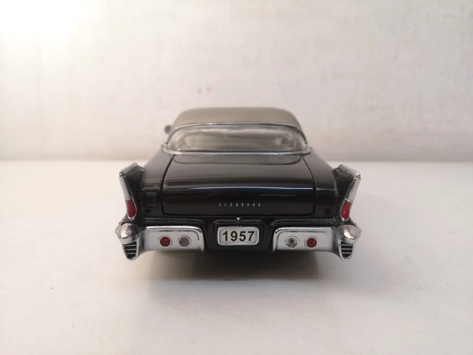 Cadillac Eldorado Sun Star Diecast Scala 1/18-R40 - Immagine 4 di 4