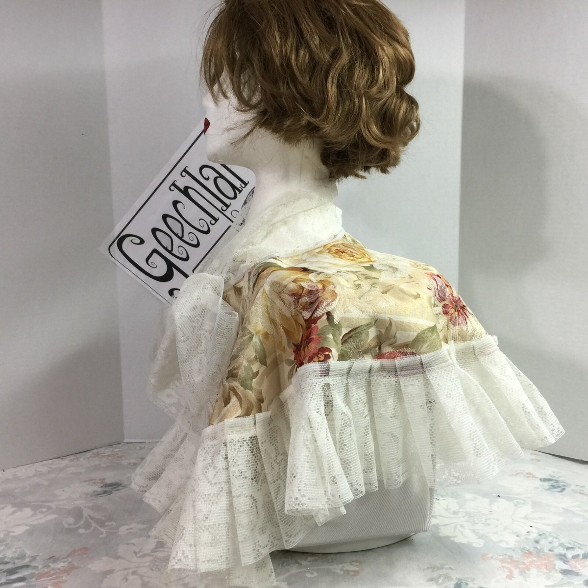 Victorian Cape Capelet Gothic Lolita Steampunk lace tie