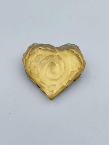 Alexis Bittar Vintage Sculpted Lucite Heart Pin - Picture 1 of 5