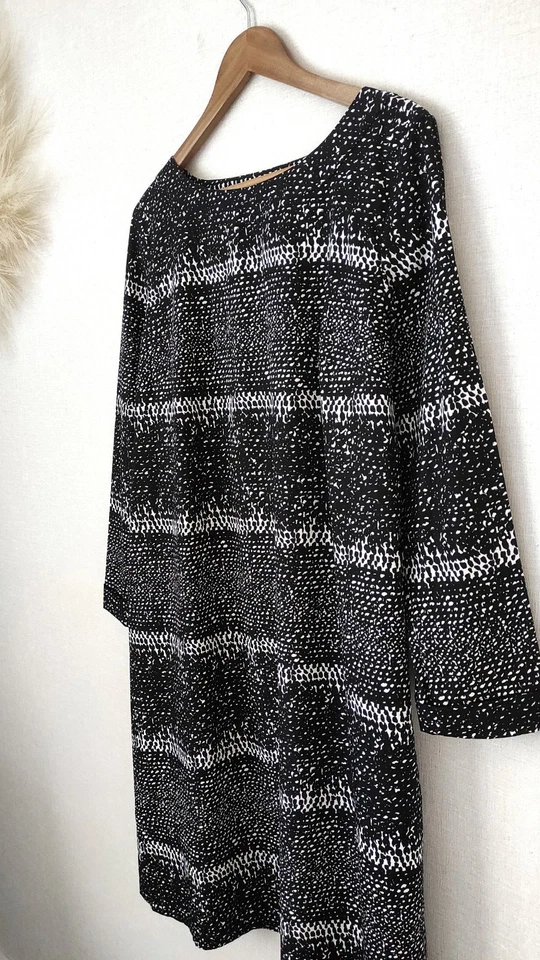 Marimekko  women's midi dress 100% cotton long sleeve side pockets Size 44  - Image 3 of 4