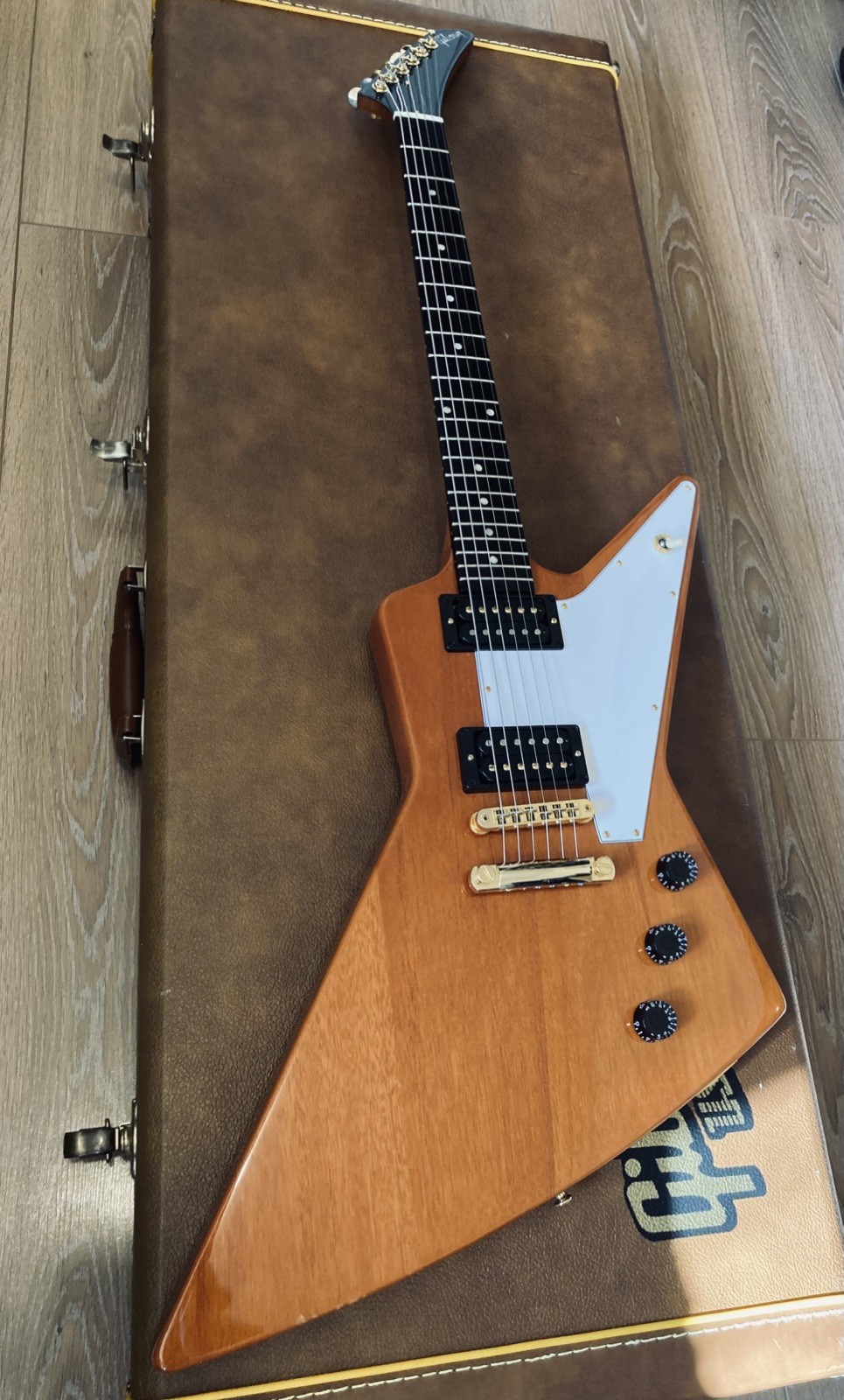 Gibson ‘76 Reissue Explorer Ltd Edition Proprietary Run Natural