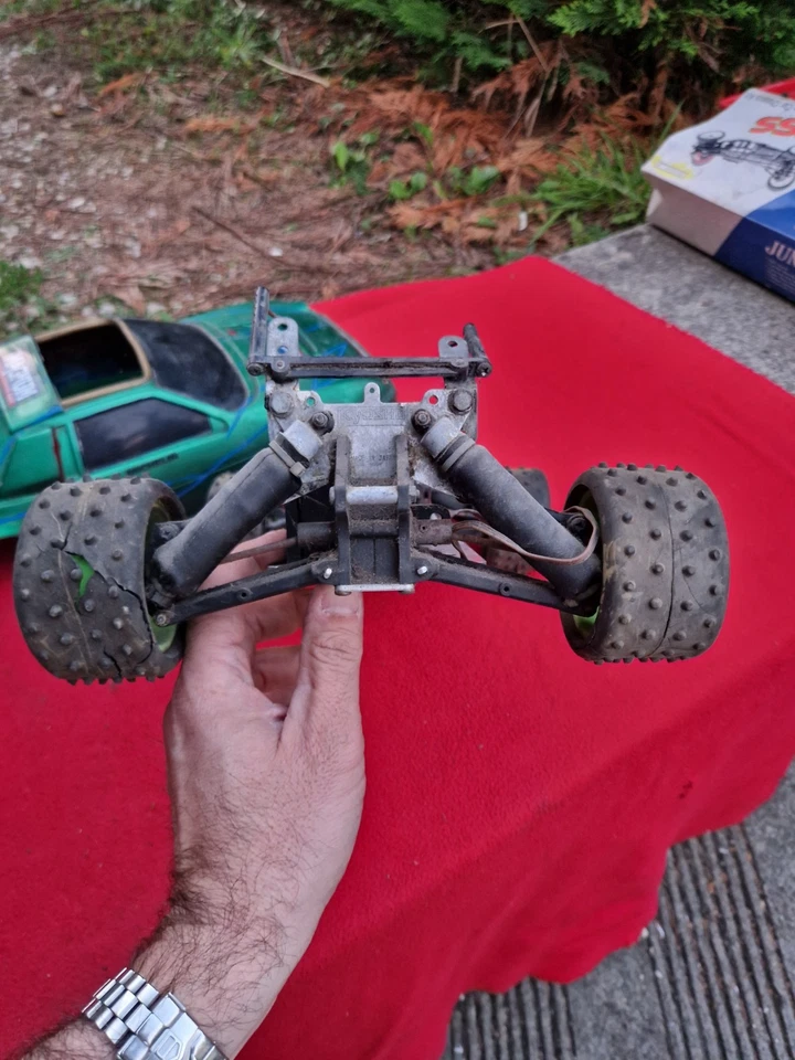 VOITURE THERMIQUE RC VINTAGE KYOSHO RS 200 ? EN L ETAT - Photo 4/4