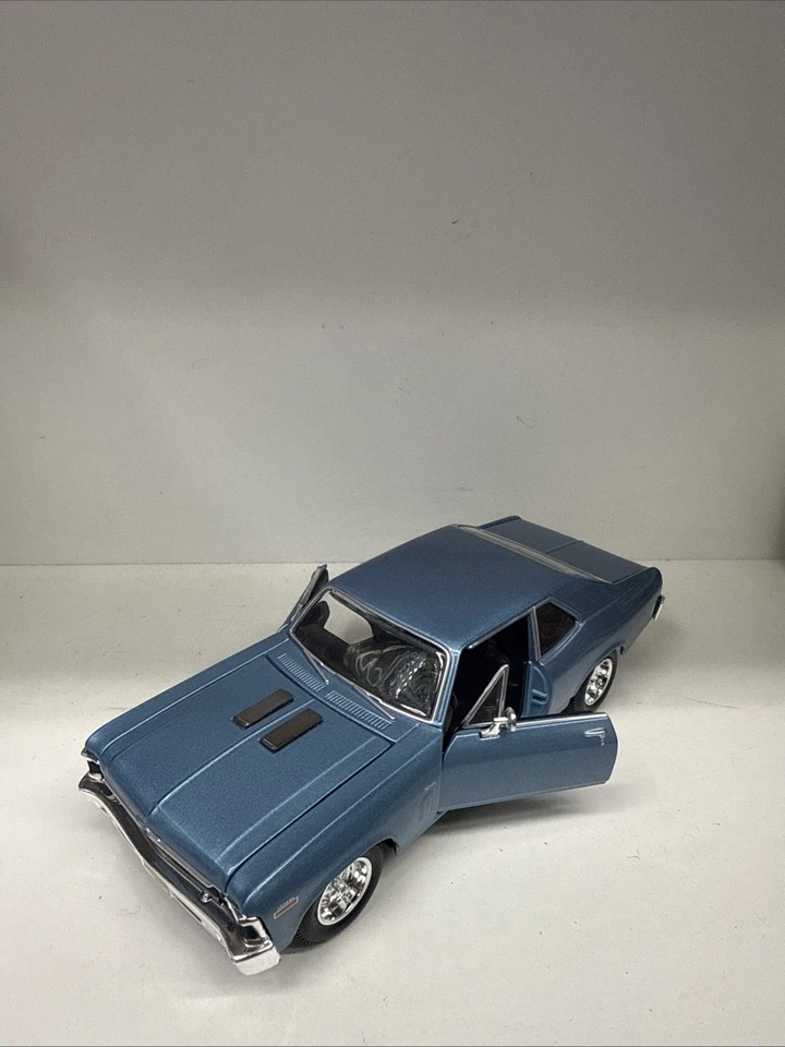 1970 Chevrolet Nova SS Coupe Blue 1/24 Diecast Model Car by Maisto - Image 3 of 4