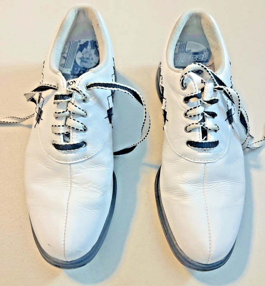 Sapatos de golfe femininos FootJoy tamanho 7 couro branco impermeável ajuste confortável chuteiras FJ - Imagem 2 de 4