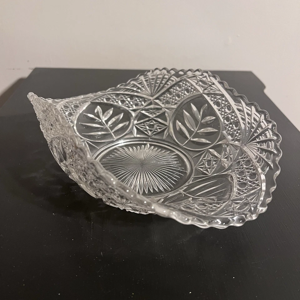 America Brilliant Cut Glass Bread Server Vintage Cut Glass Crystal Sawtooth Edge - Image 3 of 4