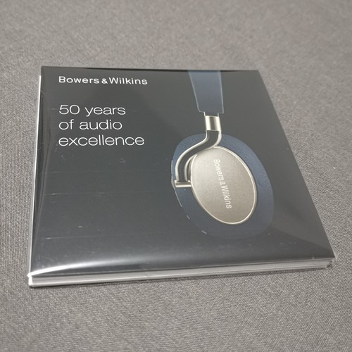 Bowers & Wilkins PX Wireless Bluetooth Headphones - Space Grey - Picture 11 of 12