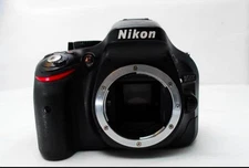 NIKON D5200 241425