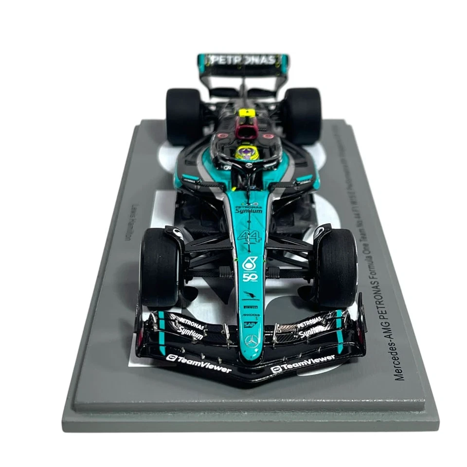 Modellino F1 Spark 1/43 Mercedes AMG Petronas W15 Lewis Hamilton #44 6th Sing... - Immagine 2 di 4