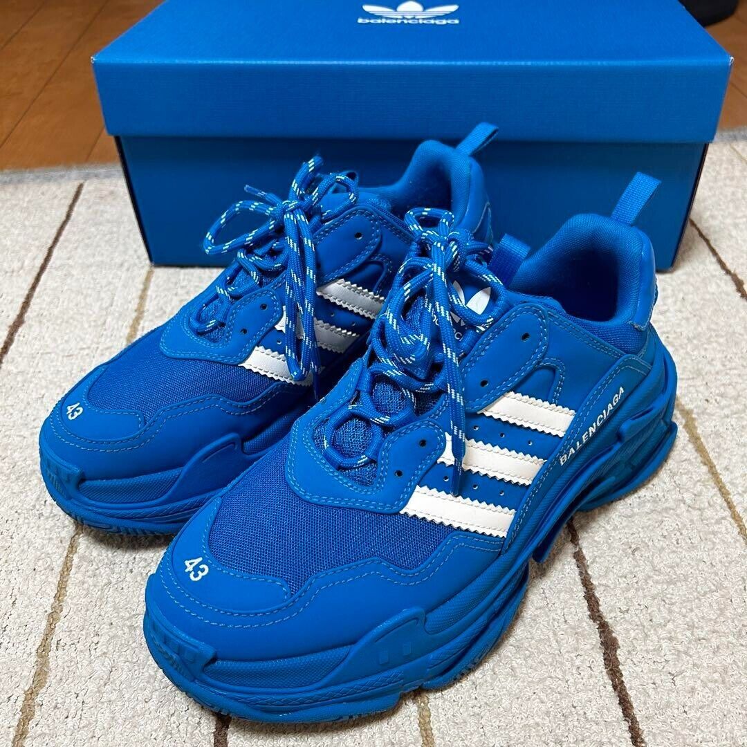 MEN'S BALENCIAGA / ADIDAS TRIPLE S SNEAKER IN BLUE SIZE 42 MEN'S BALENCIAGA / ADIDAS TRIPLE S SNEAKER IN BLUE SIZE 42