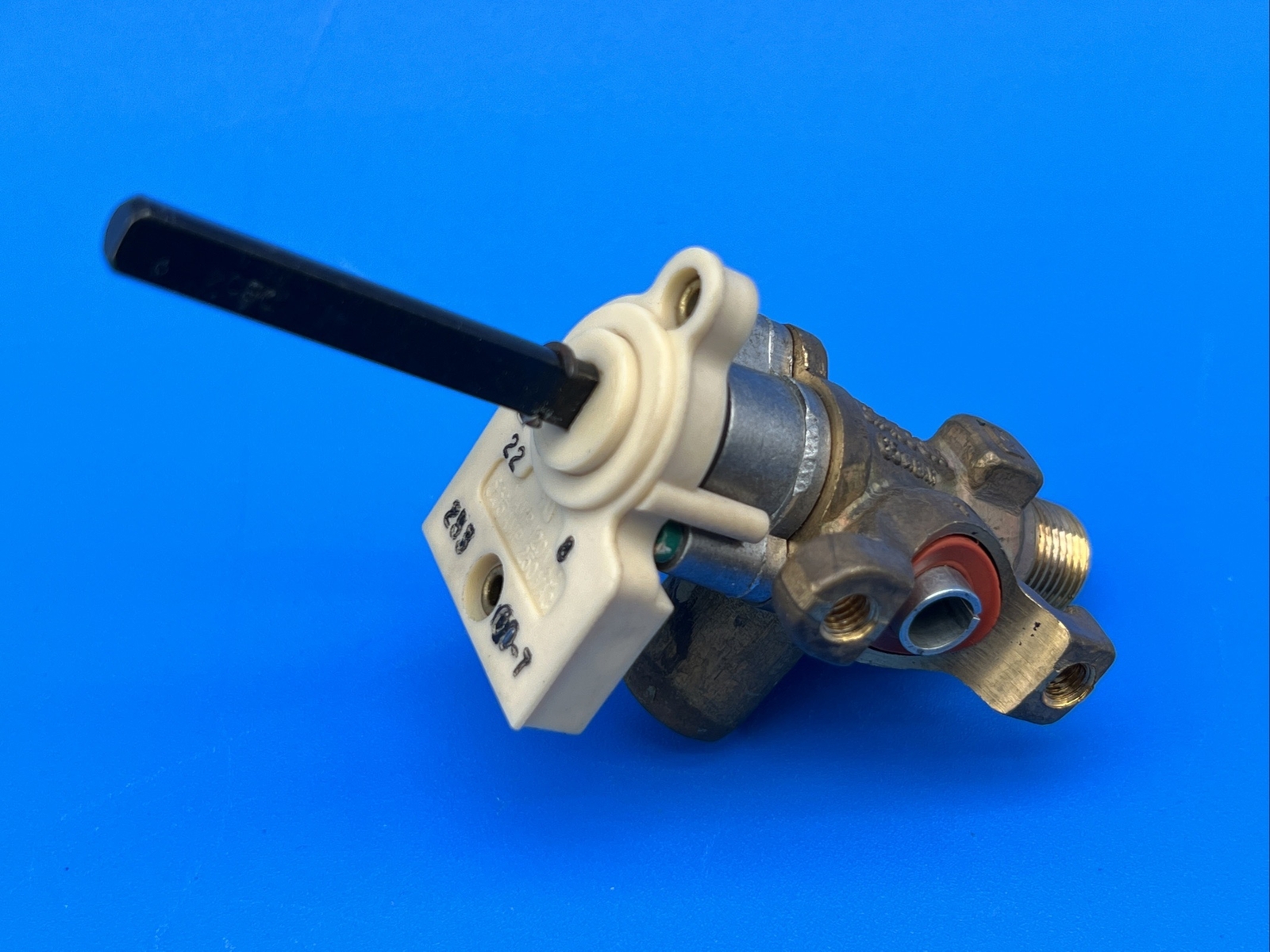 Genuine DCS Cooktop Burner Valve & Igniter Switch 210903 211754 Fisher ...