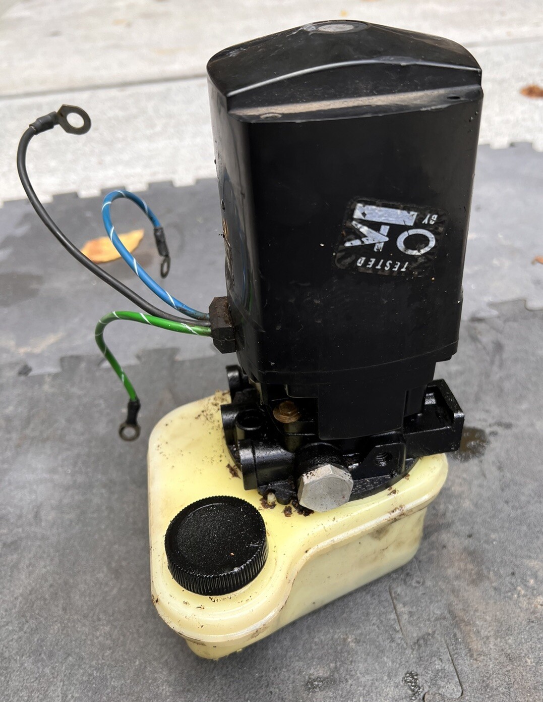 Mercruiser Tilt Trim Lift Pump Motor & Tank Reservoir Hydraulic eBay