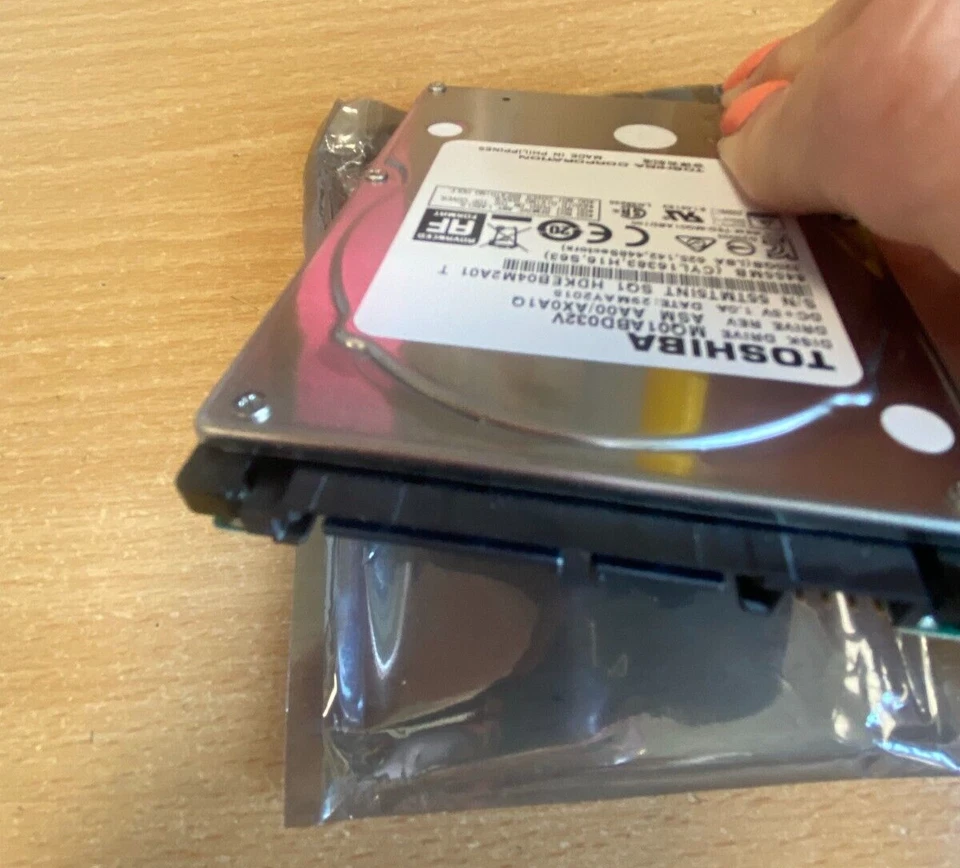 Toshiba 320GB 5400RPM 8MB Cache SATA 3.0Gb/s 2.5inch - MQ01ABD032V - Image 4 of 4