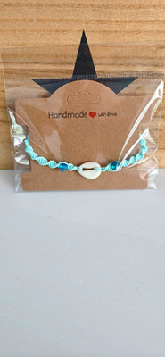 Handmade with love Armband Kordel Makramee Kauri-Muschel & Perlen Türkis/Weiß