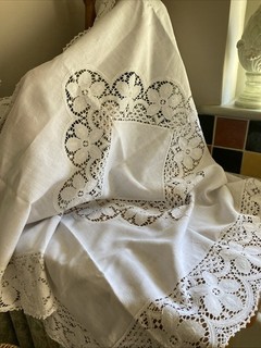 Vintage Lace Table Cloth Approx 46x46 Preowned Has Some Damage