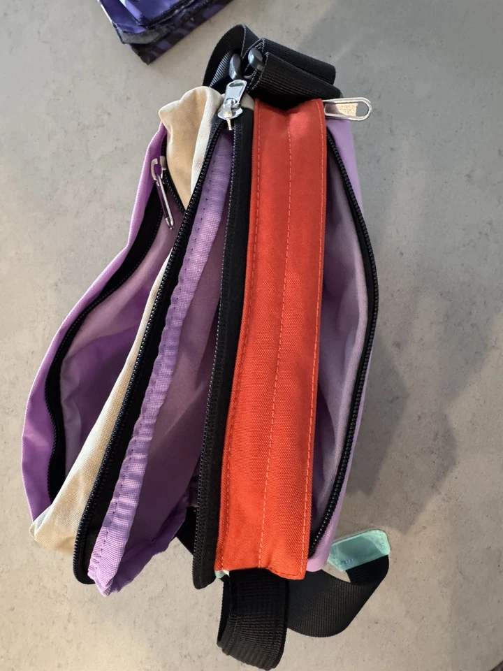 Griz crossbody bag Fanny pack and bandana Seven Stars VIP *BRAND NEW* - Image 3 of 4