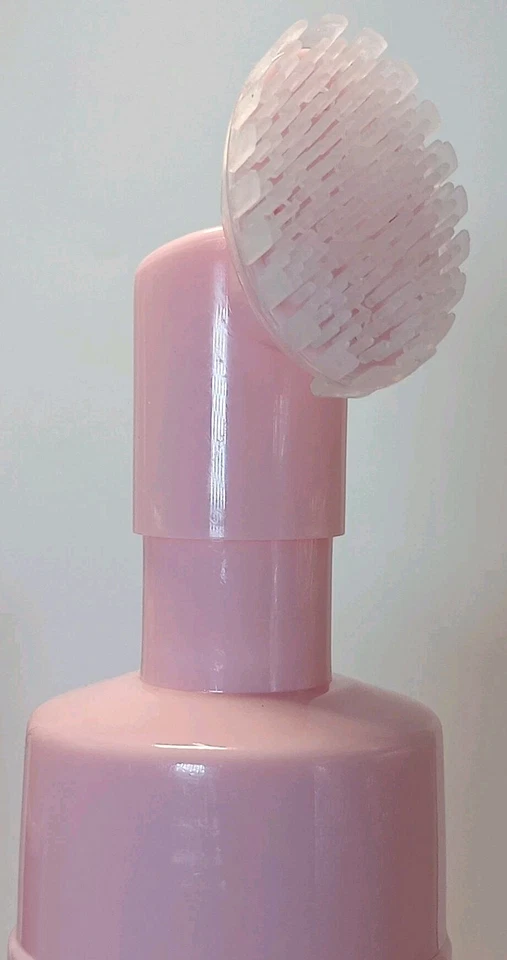 X2 KISS MY FACE LIMPIADOR ESPUMA FACIAL Cepillo Suave Ácido Hialurónico y Extracto de Rosa Foto 2 de 4