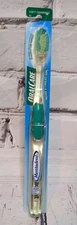 NEW Mentadent Oral Care Toothbrush Soft Compact Flexible Handle Green VINTAGE