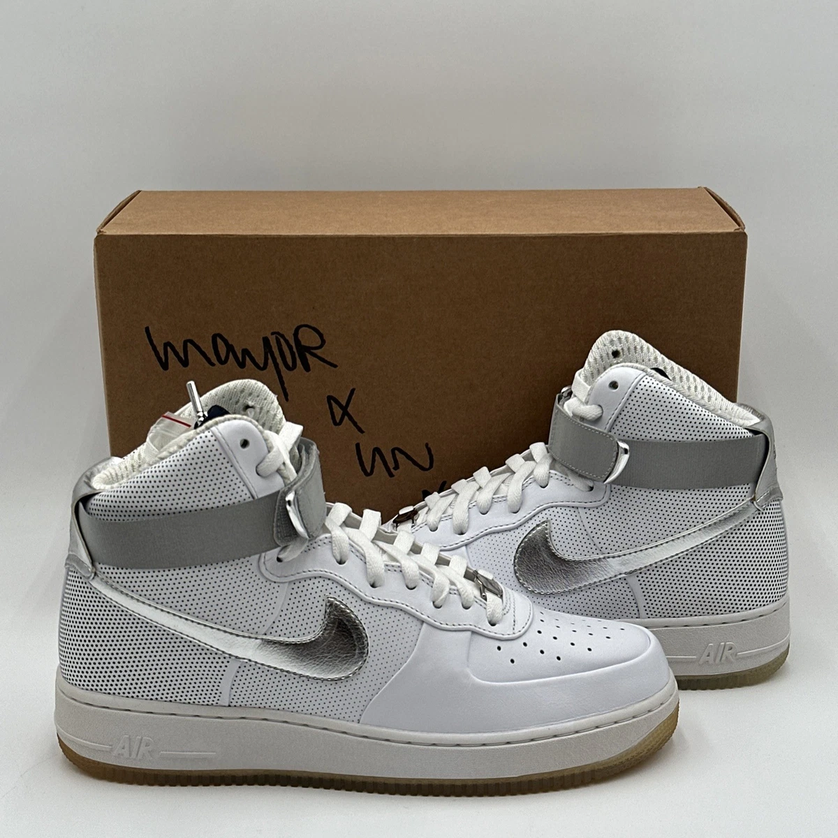 Nike Air Force 1 Supreme High Futura for Sale | Authenticity