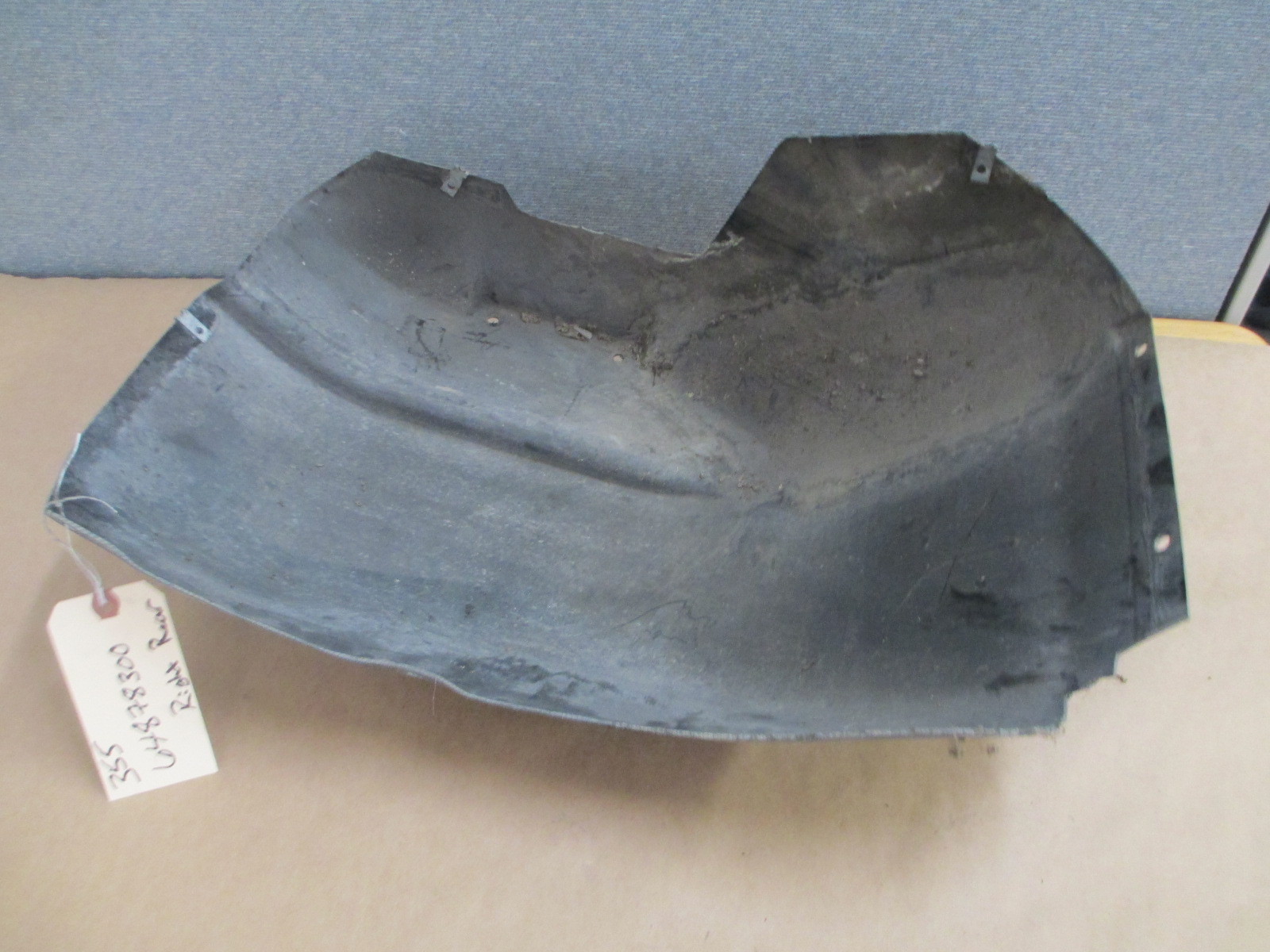 Ferrari 355 - RH-Rear Gravel Guard # 64878300